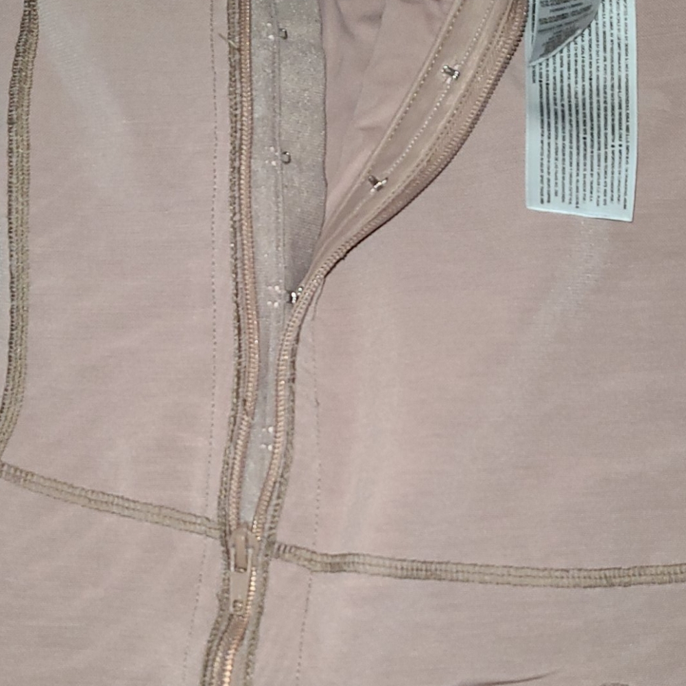 Faja - Body Shaper - Lipo Reduction Girdle - Picture 3 of 16